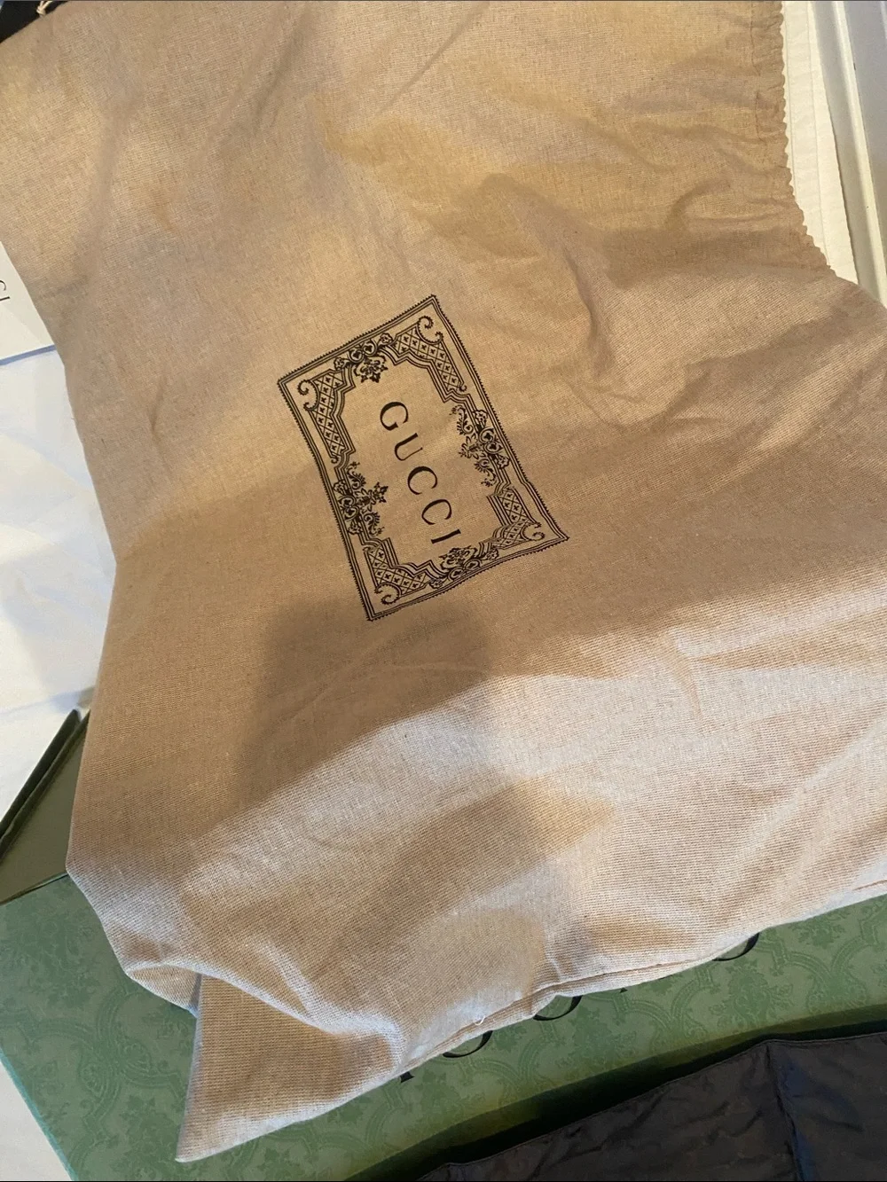 Gucci messenger bag